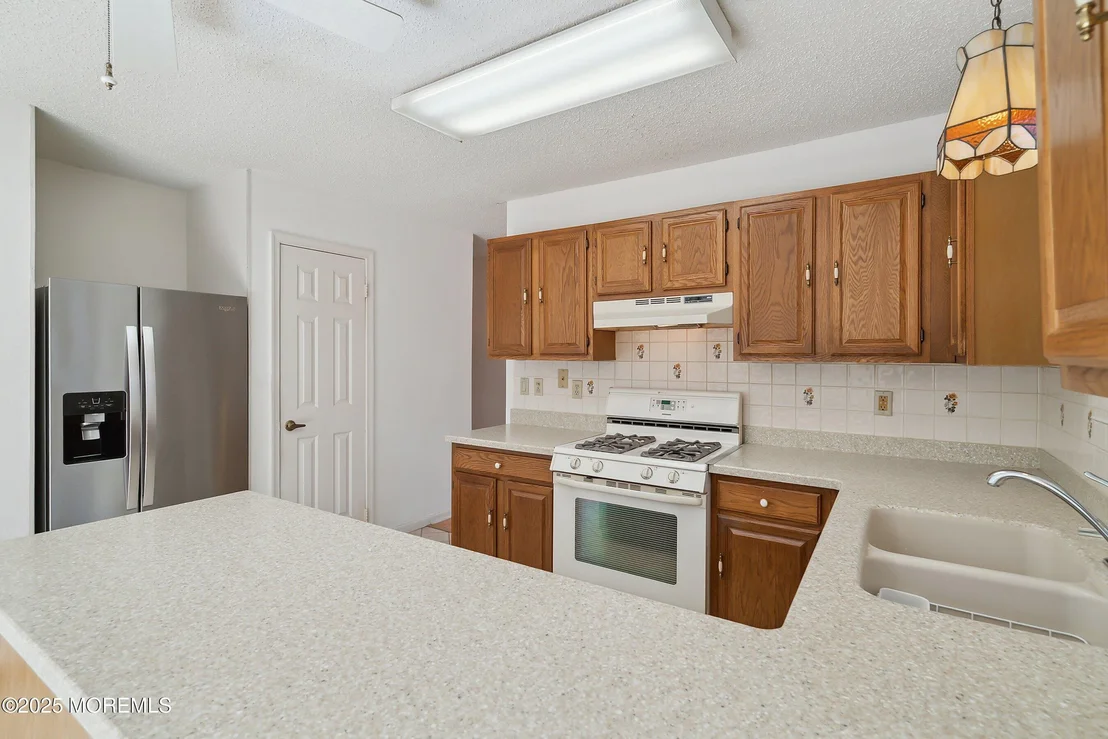 Photo of 32 Pine Oak Boulevard