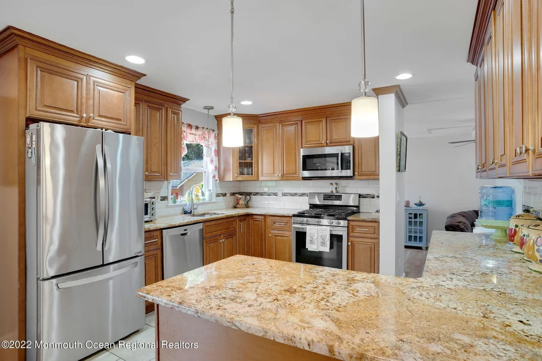 Photo of 2113 W Bangs Avenue