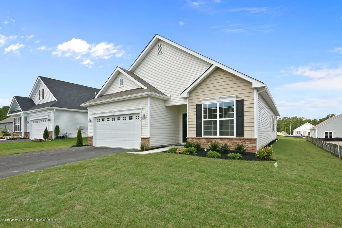 Photo of 77 Woodview Drive