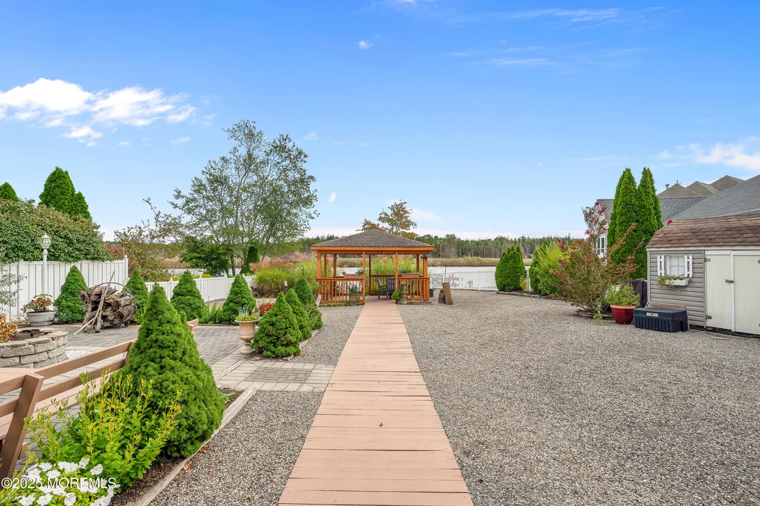 Photo of 741 S River Drive