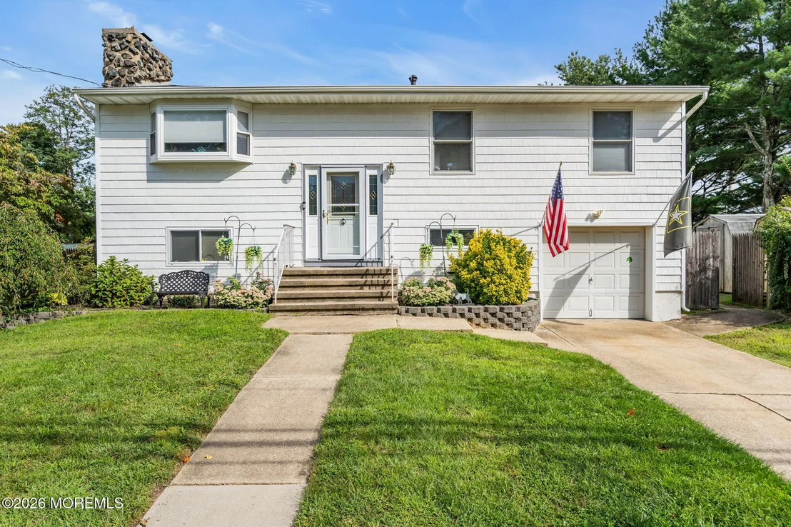 Photo of 131 Manhattan Street