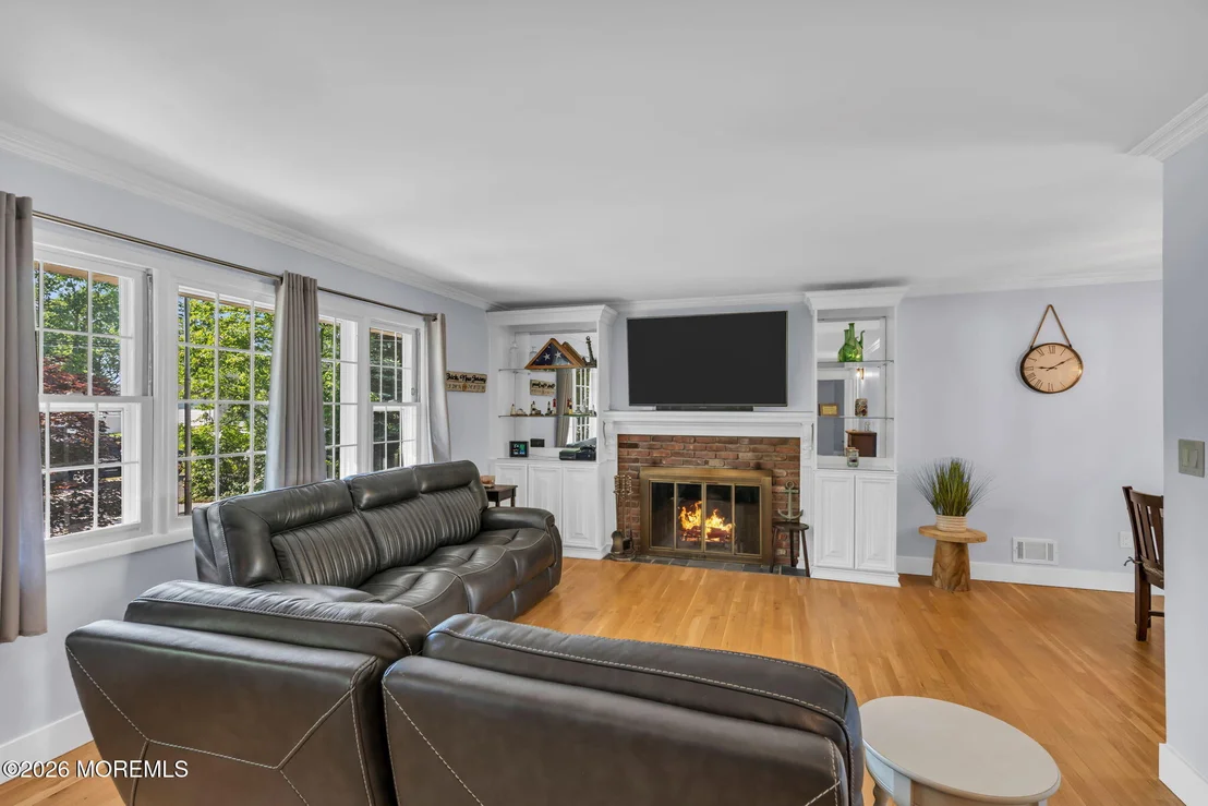 Photo of 424 Cornell Drive