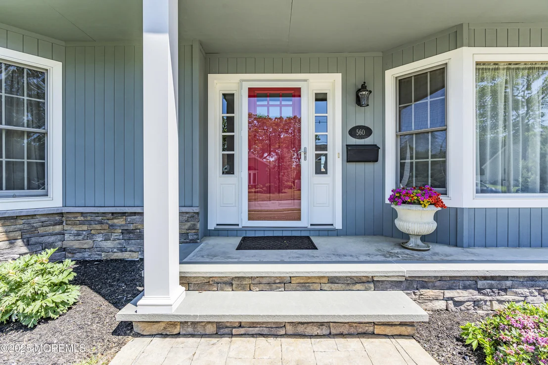 Photo of 560 Midwood Drive