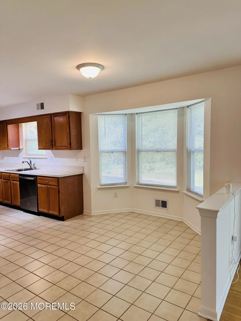 Photo of 974 Ridge Road