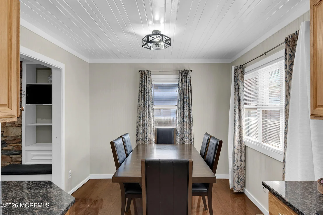 Photo of 609 Adamston Road