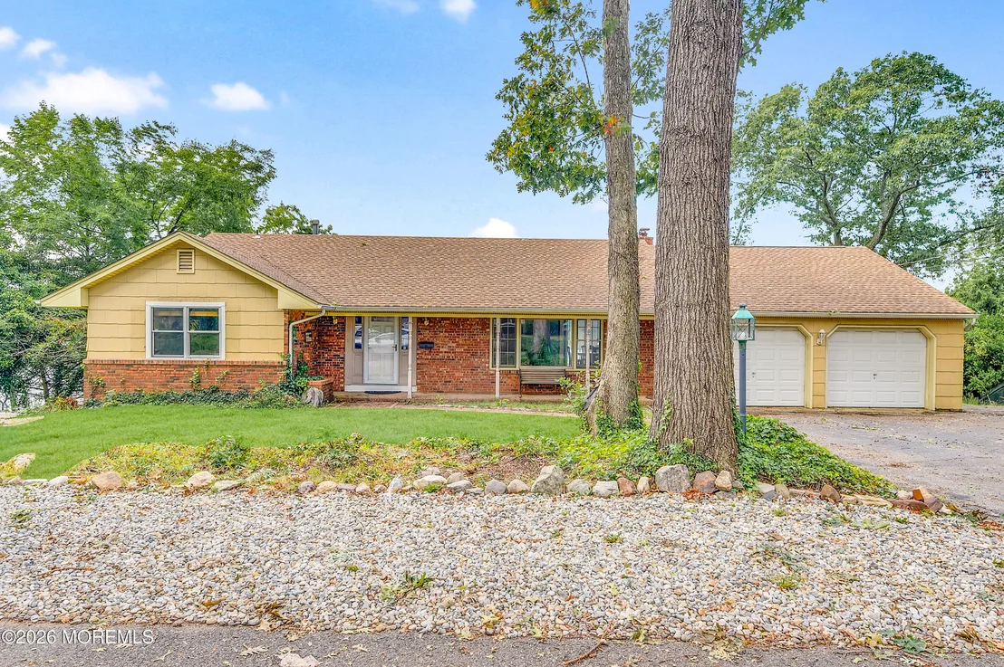 Photo of 1747 Forge Pond Road