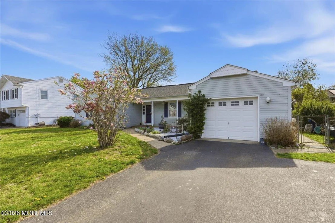 Photo of 503 Buttonwood Drive