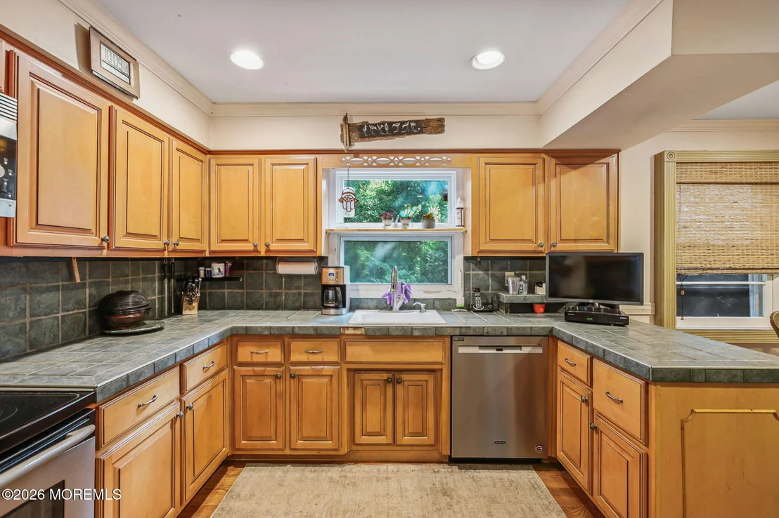 Photo of 5 Spencer Circle