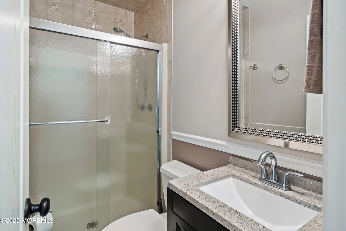 Photo of 1161 Laurel Boulevard
