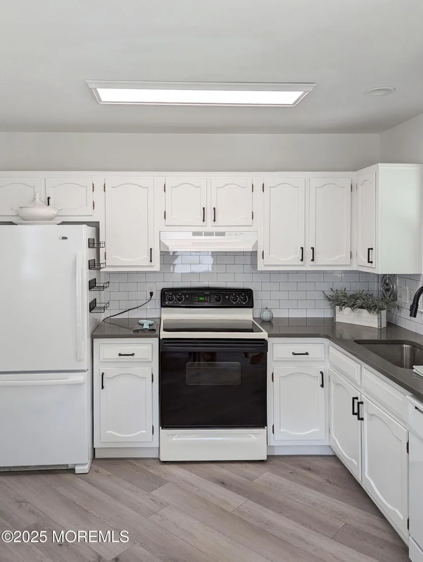 Photo of 54 Columbus Boulevard