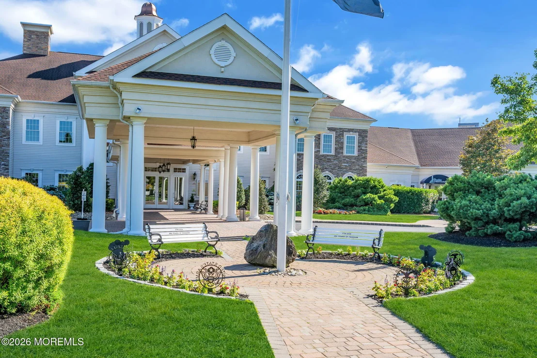 Photo of 70 Bayville Way