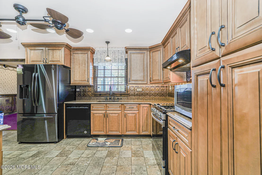 Photo of 66 Cedar Swamp Road