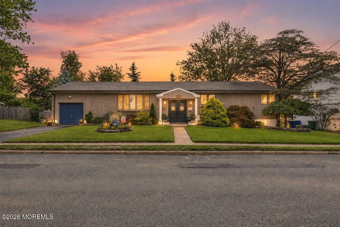 Photo of 802 Stamford Drive