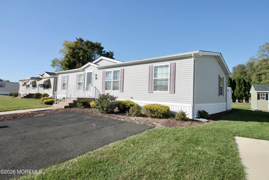 Photo of 44 Silvermeade Drive