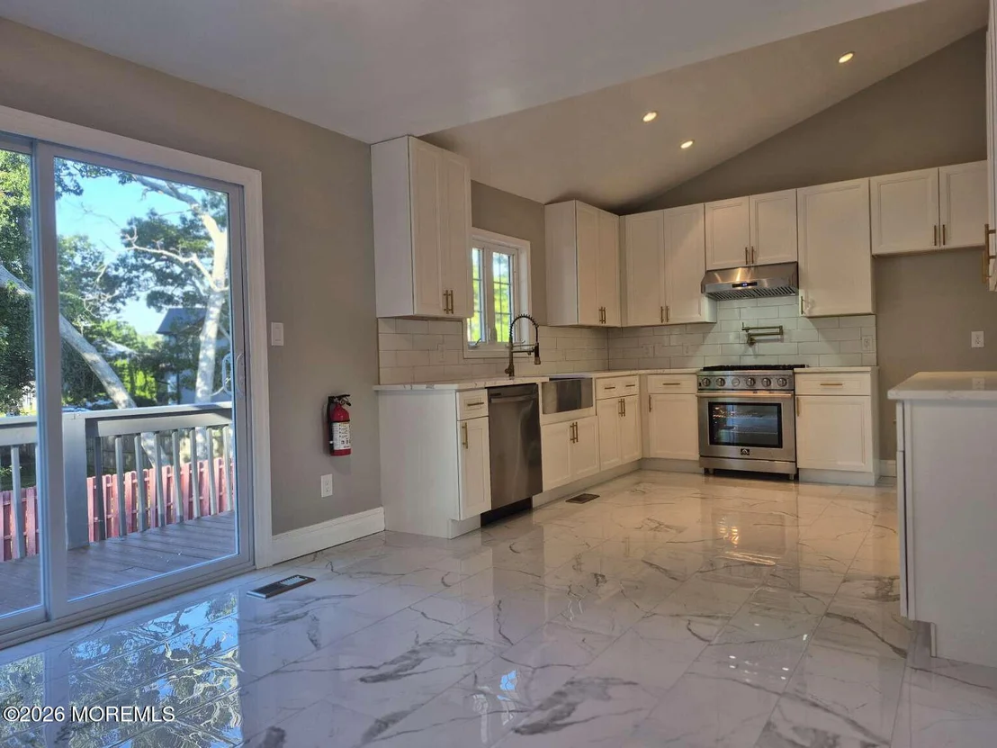 Photo of 436 Leanora Street