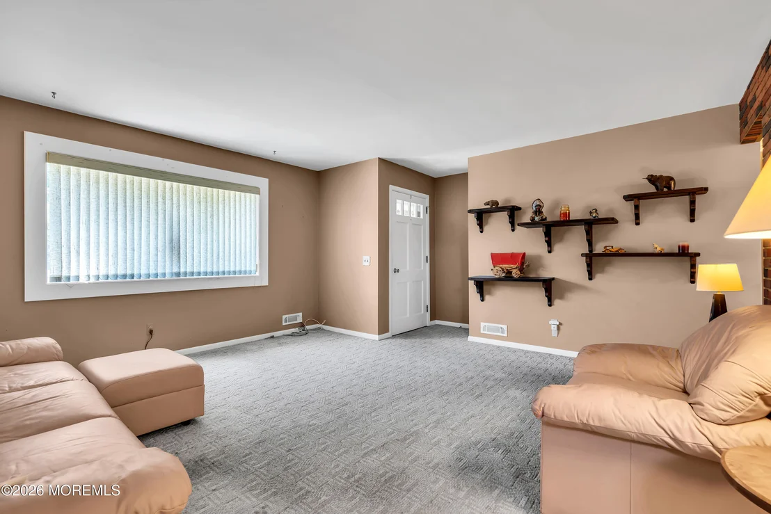 Photo of 416 Macarthur Drive