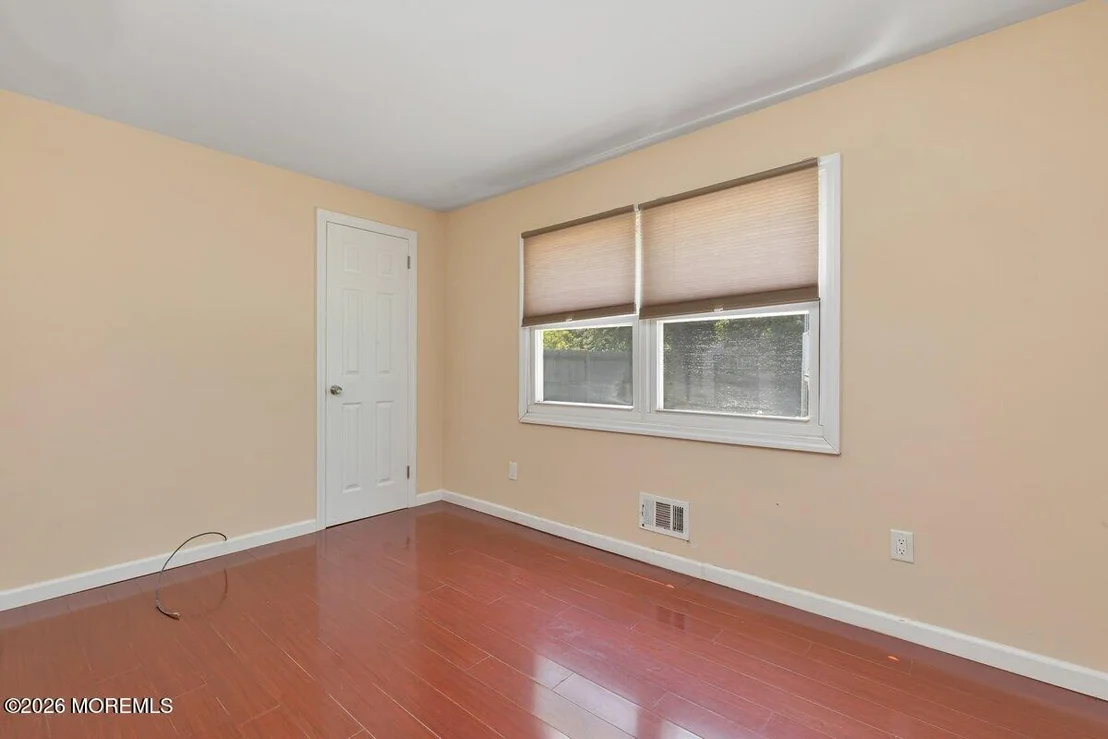 Photo of 5 Scholer Drive