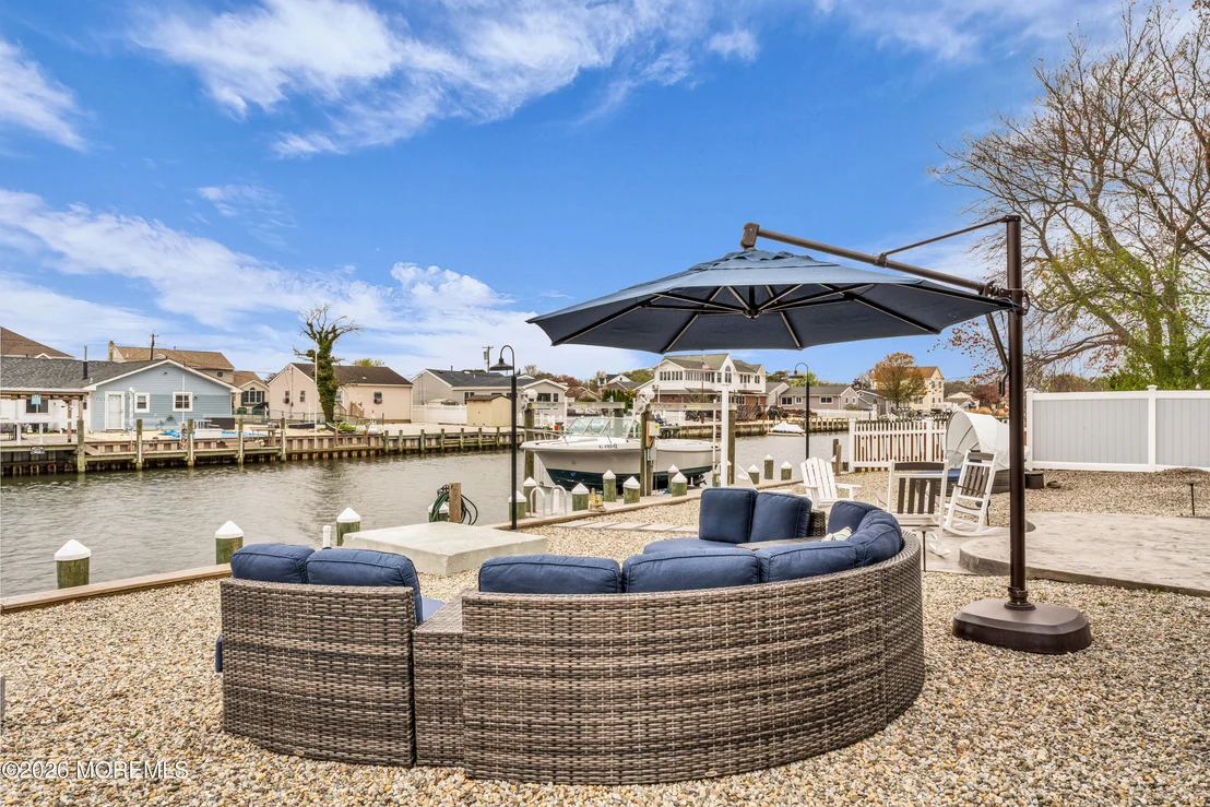 Photo of 933 Montauk Drive