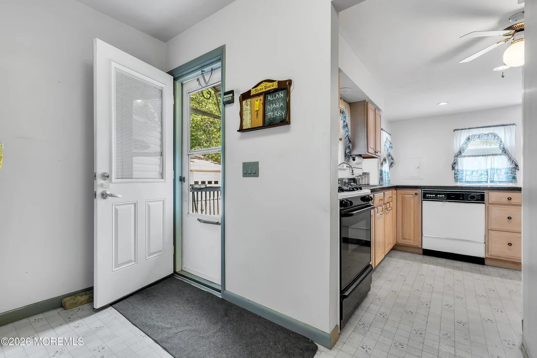 Photo of 416 Macarthur Drive