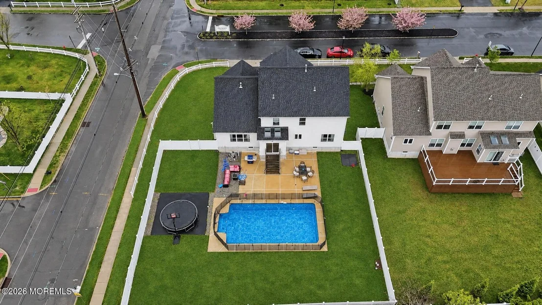 Photo of 1 Prairie Lane