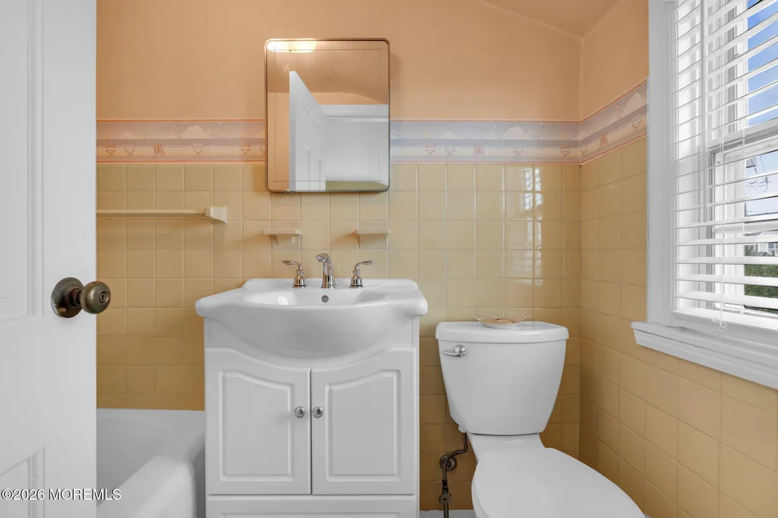 Photo of 5 Howell Avenue