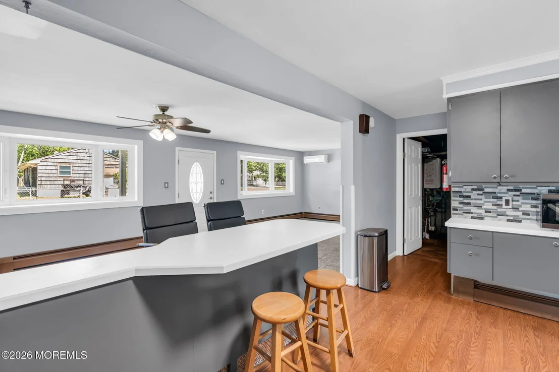 Photo of 857 Stapleton Avenue