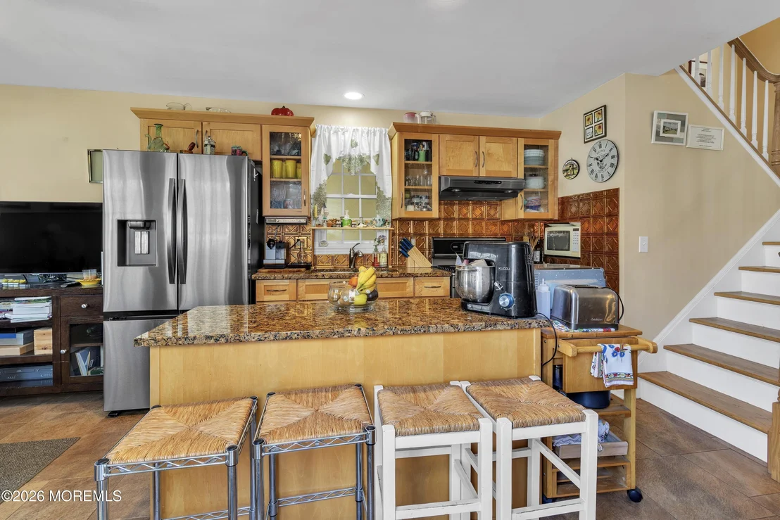 Photo of 46 W Rutherford Lane