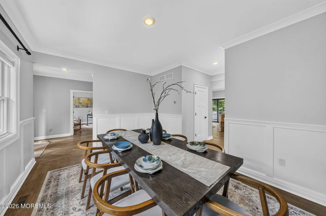 Photo of 284 Middle Road