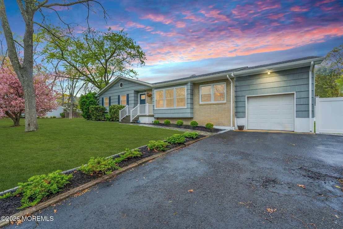 Photo of 40 River Park Drive