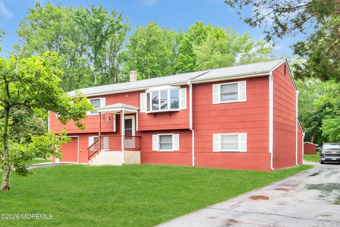 Photo of 99 Cedar Swamp Road