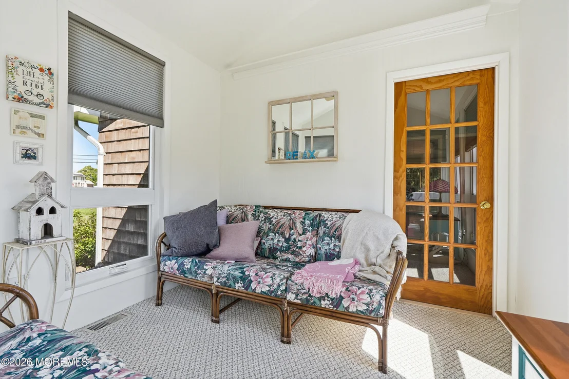 Photo of 481 Admiral Road