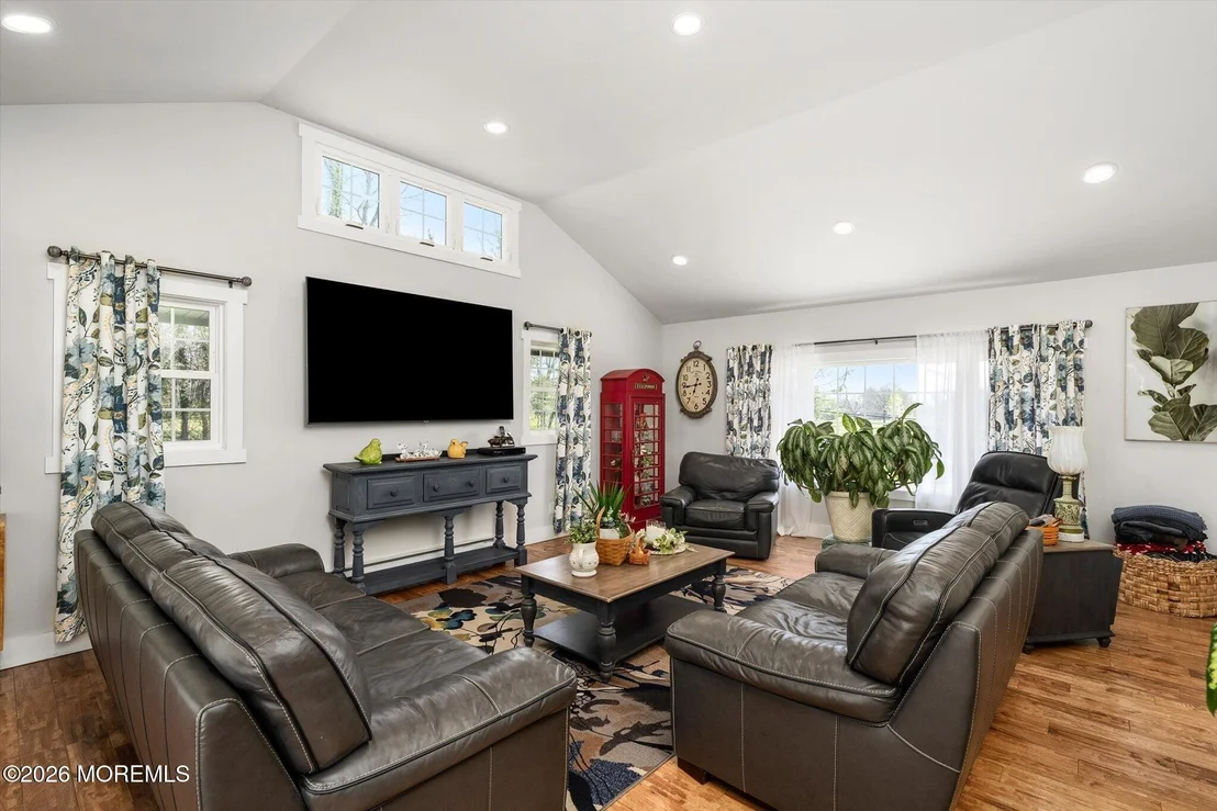 Photo of 158 Larrison Road