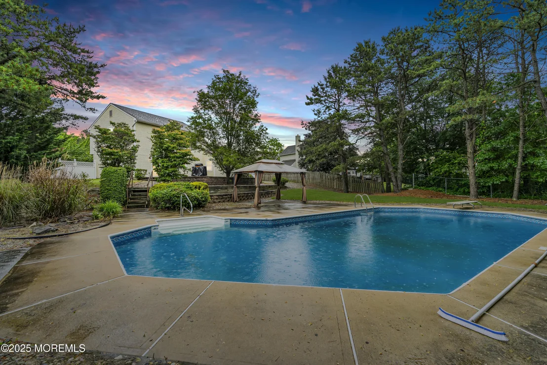 Photo of 810 Blenheim Drive