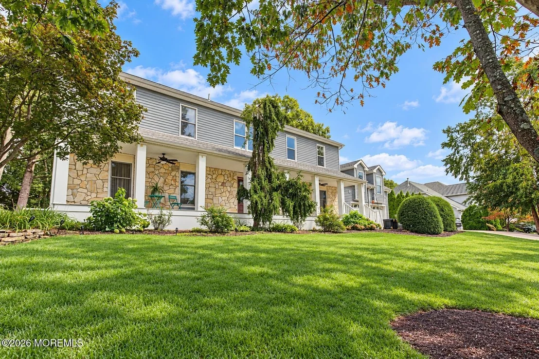 Photo of 711 Tall Oaks Drive
