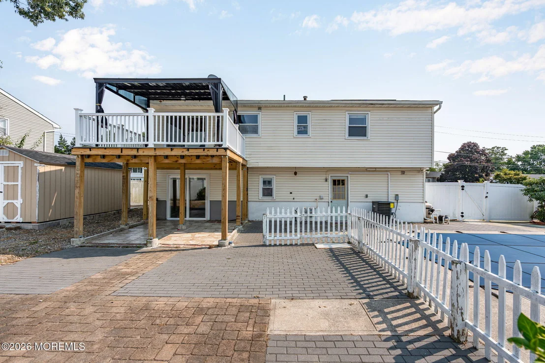 Photo of 666 Longview Drive