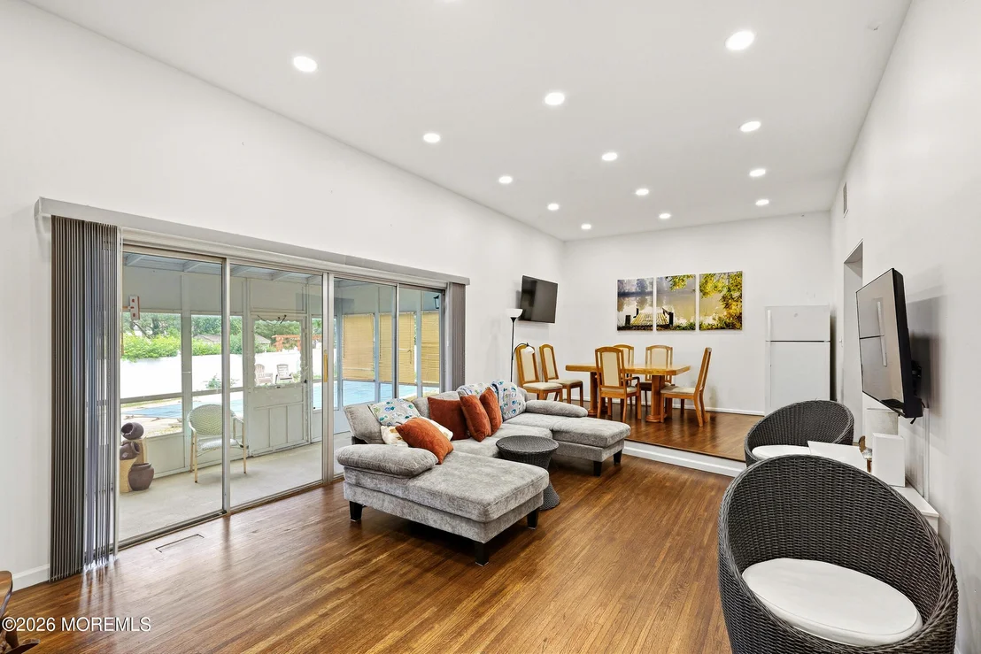 Photo of 1006 Amethyst Drive