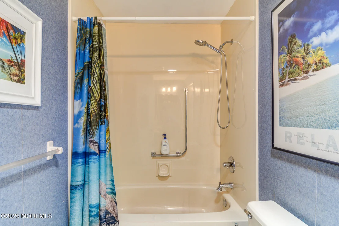 Photo of 71 Meadowbrook Road