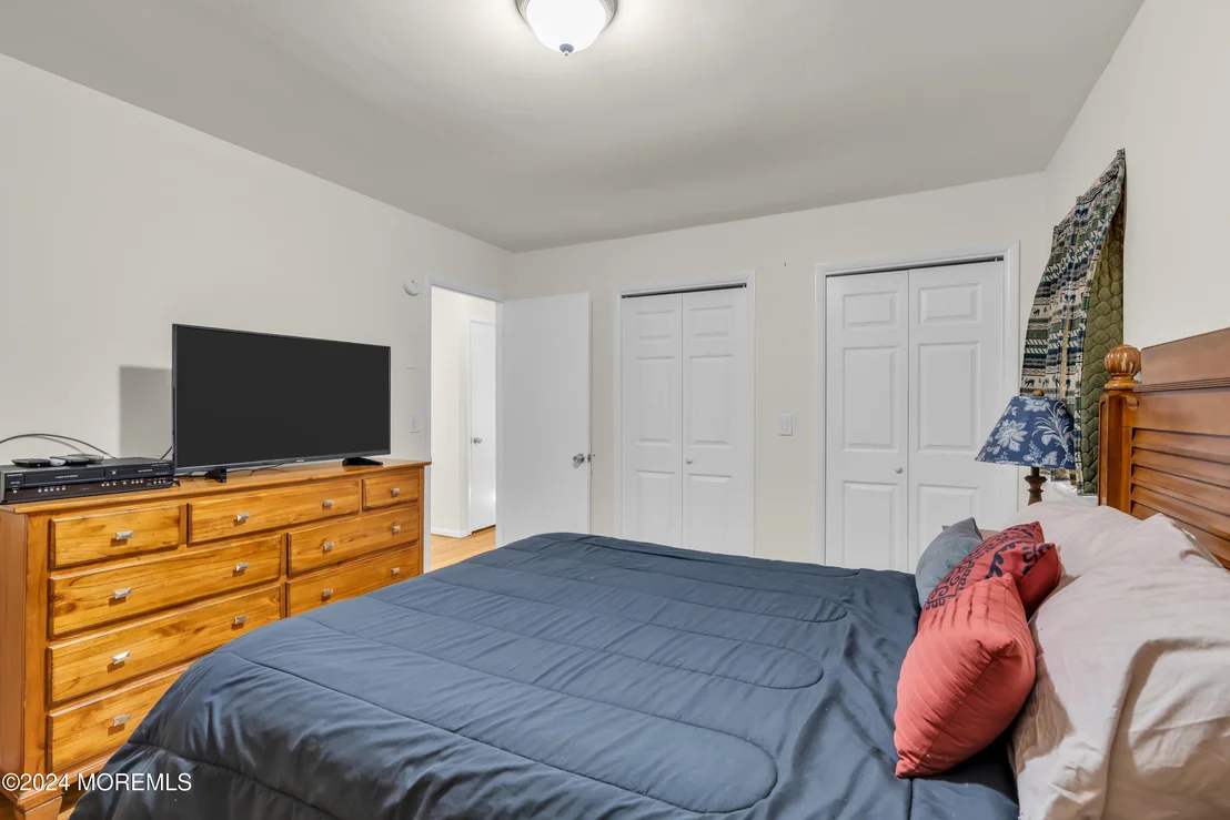 Photo of 512 N Shore Drive