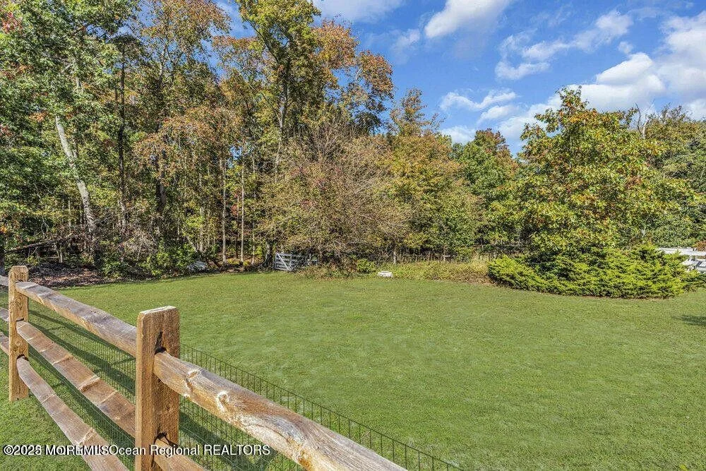 Photo of 541 Frank Applegate Road