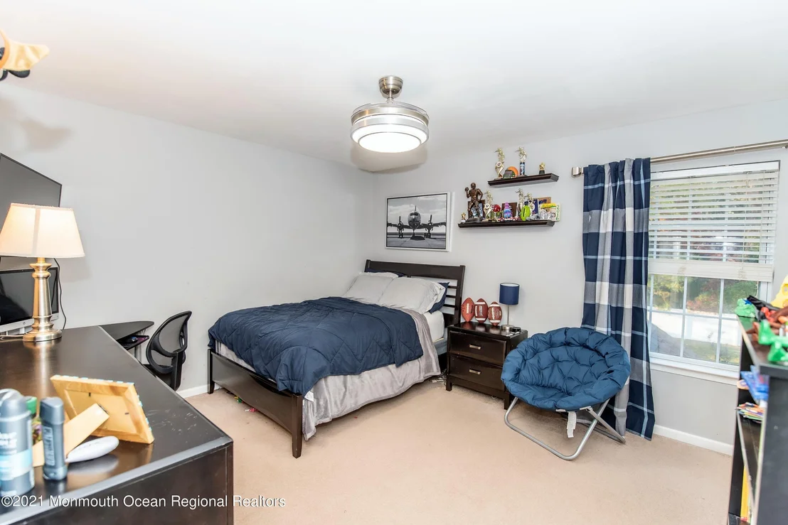 Photo of 607 Windcrest Court