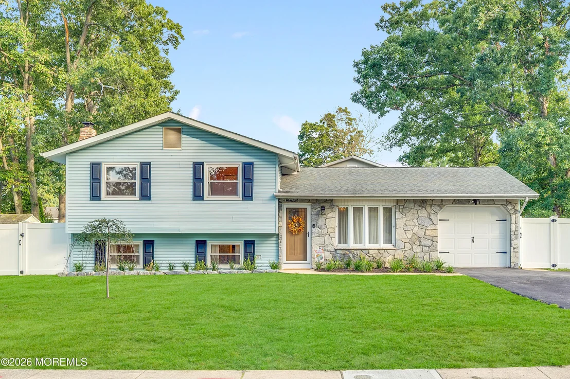 Photo of 939 Canton Drive
