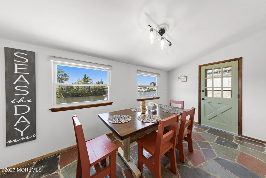 Photo of 34 Lake Singleton Court