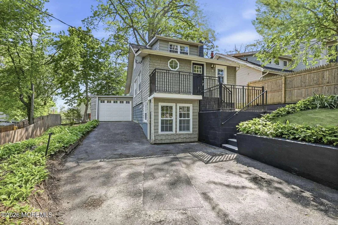 Photo of 8 Summit Road