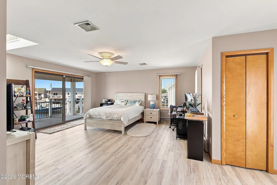 Photo of 819 Forepeak Drive