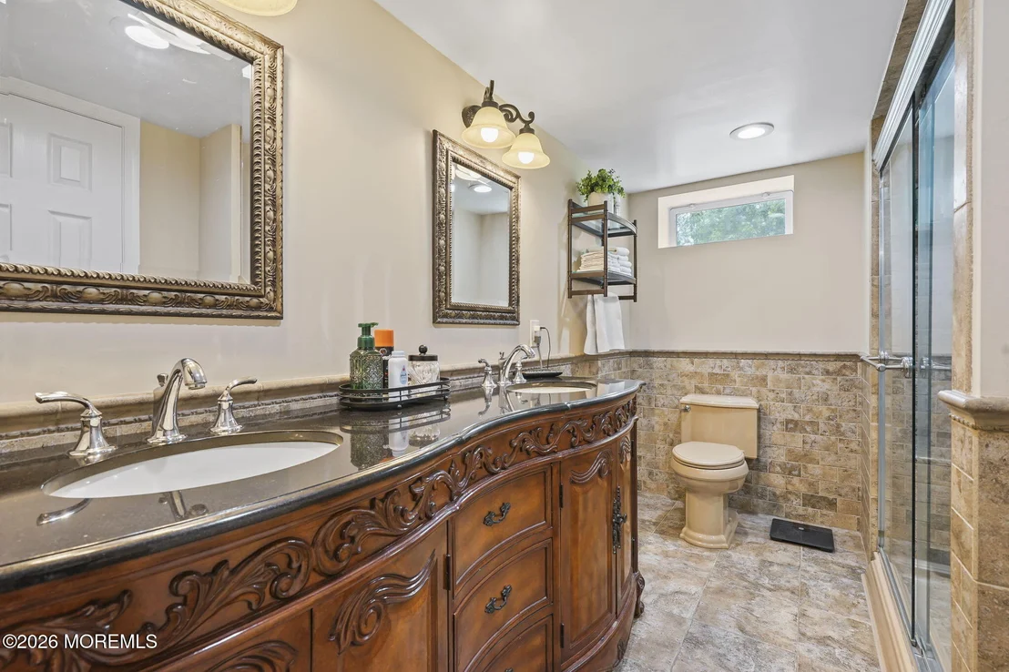 Photo of 296 Sunnybrook Road