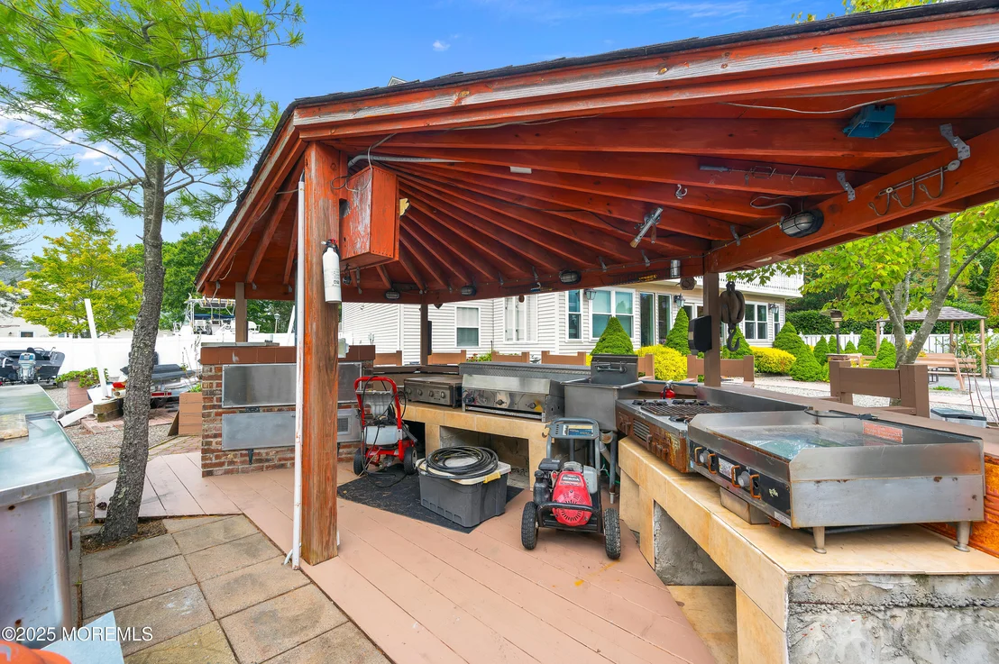 Photo of 741 S River Drive
