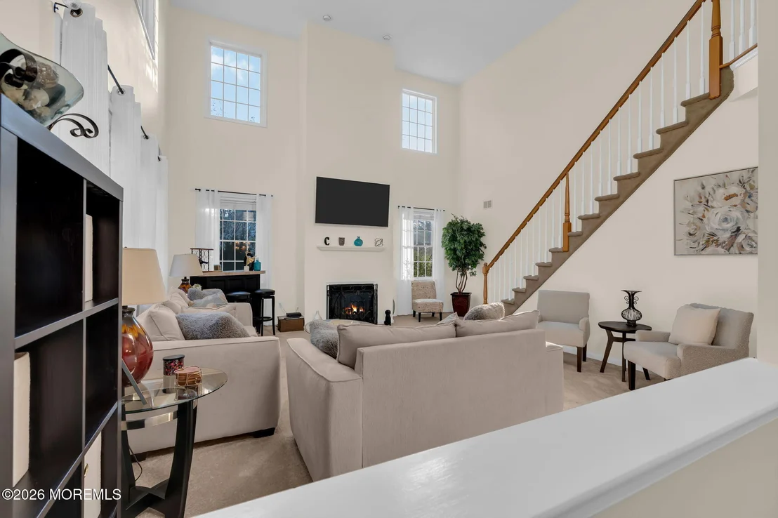Photo of 105 Mesa Verde Lane