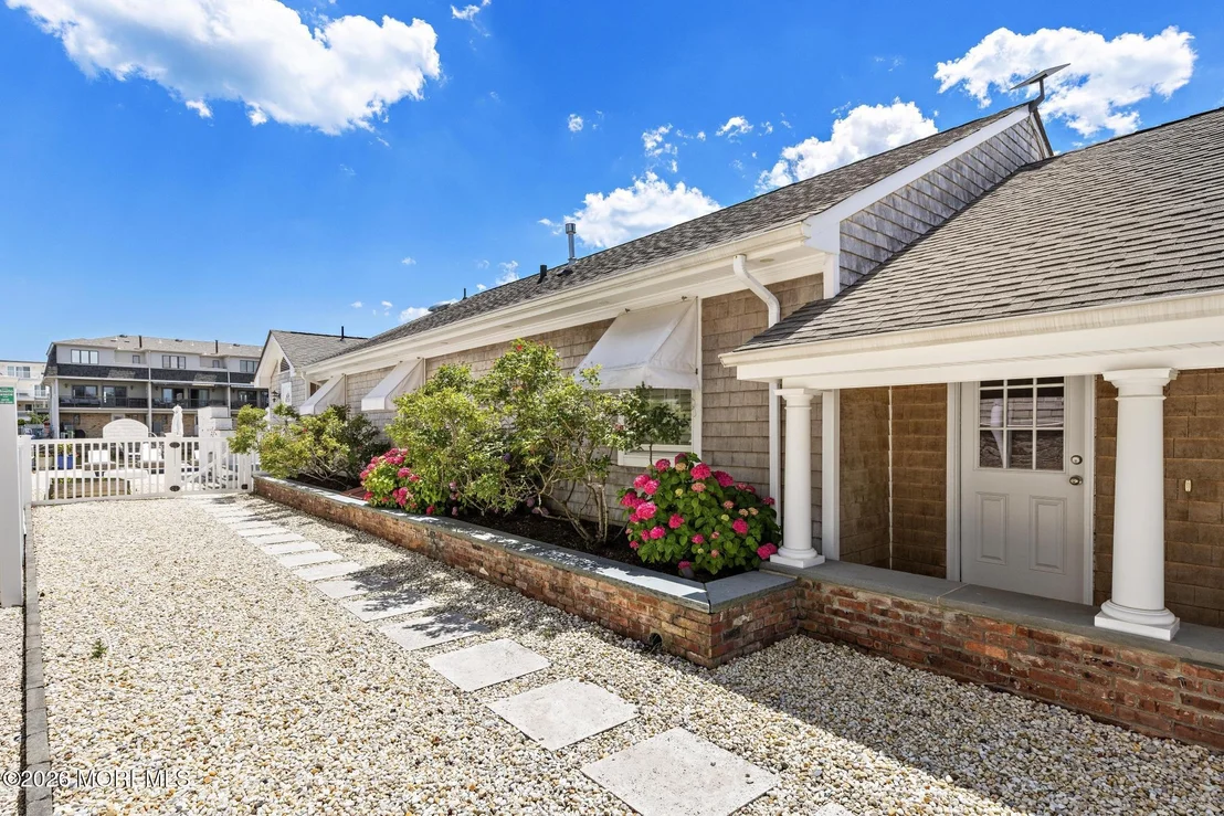 Photo of 120 Dickman Drive