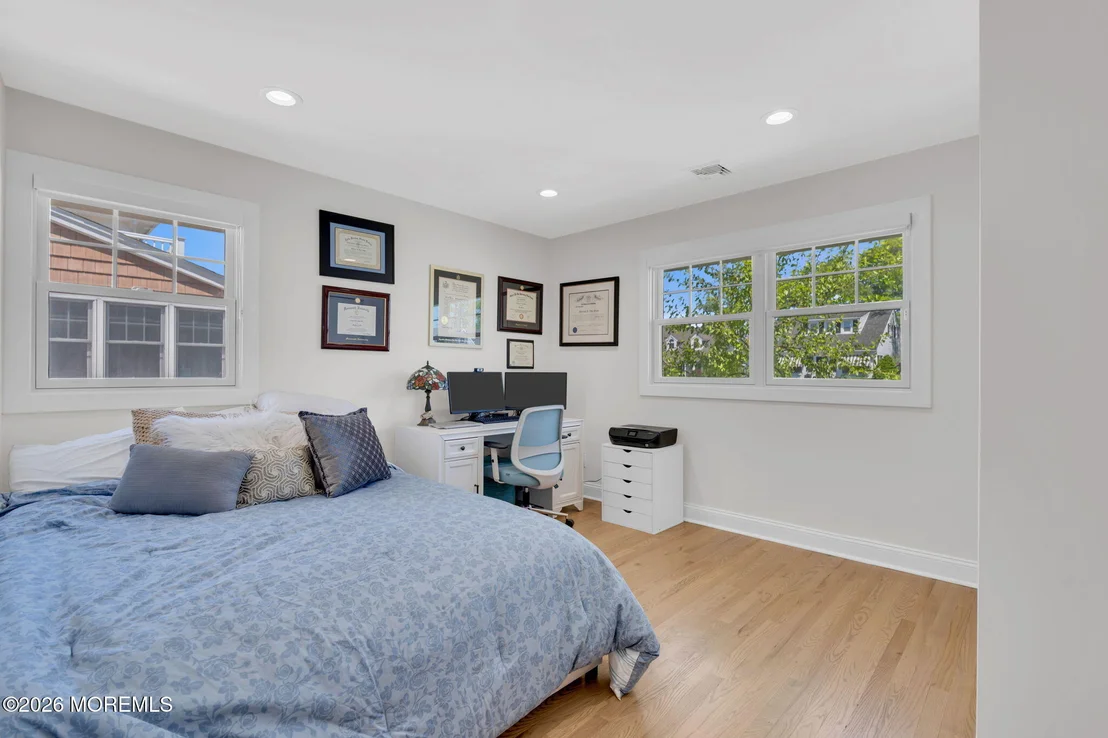 Photo of 304 Parkway