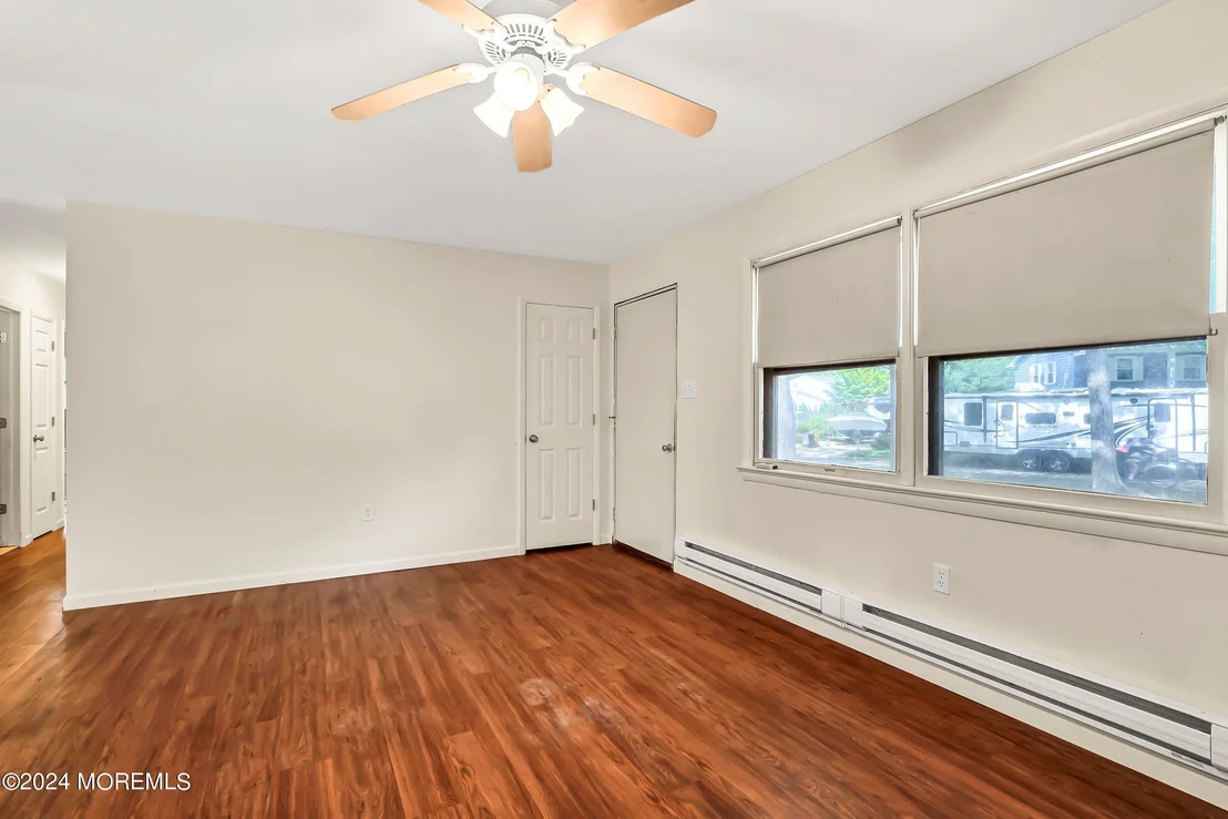 Photo of 438 Carr Street